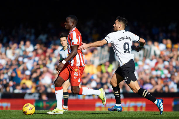 旨在表彰每 旨在表彰每