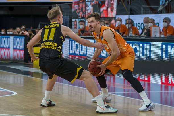 鼓励选手发 鼓励选手发